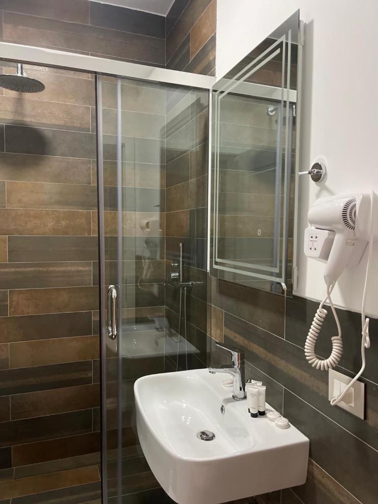 Hotel Adria Shëngjin Eksteriør bilde