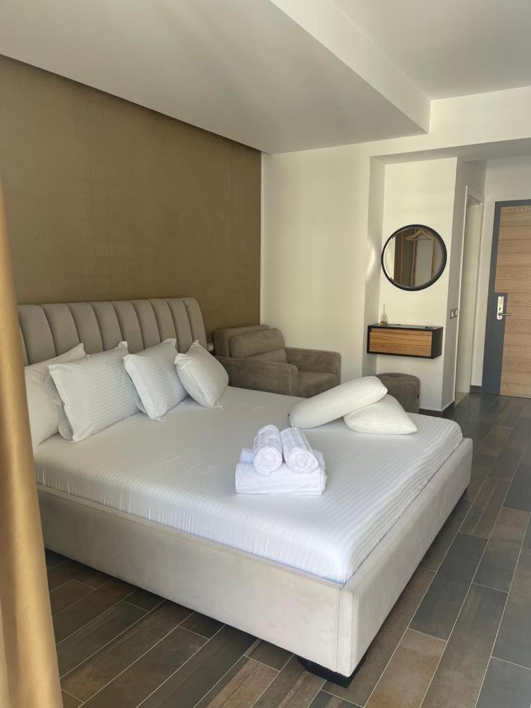 Hotel Adria Shëngjin Eksteriør bilde
