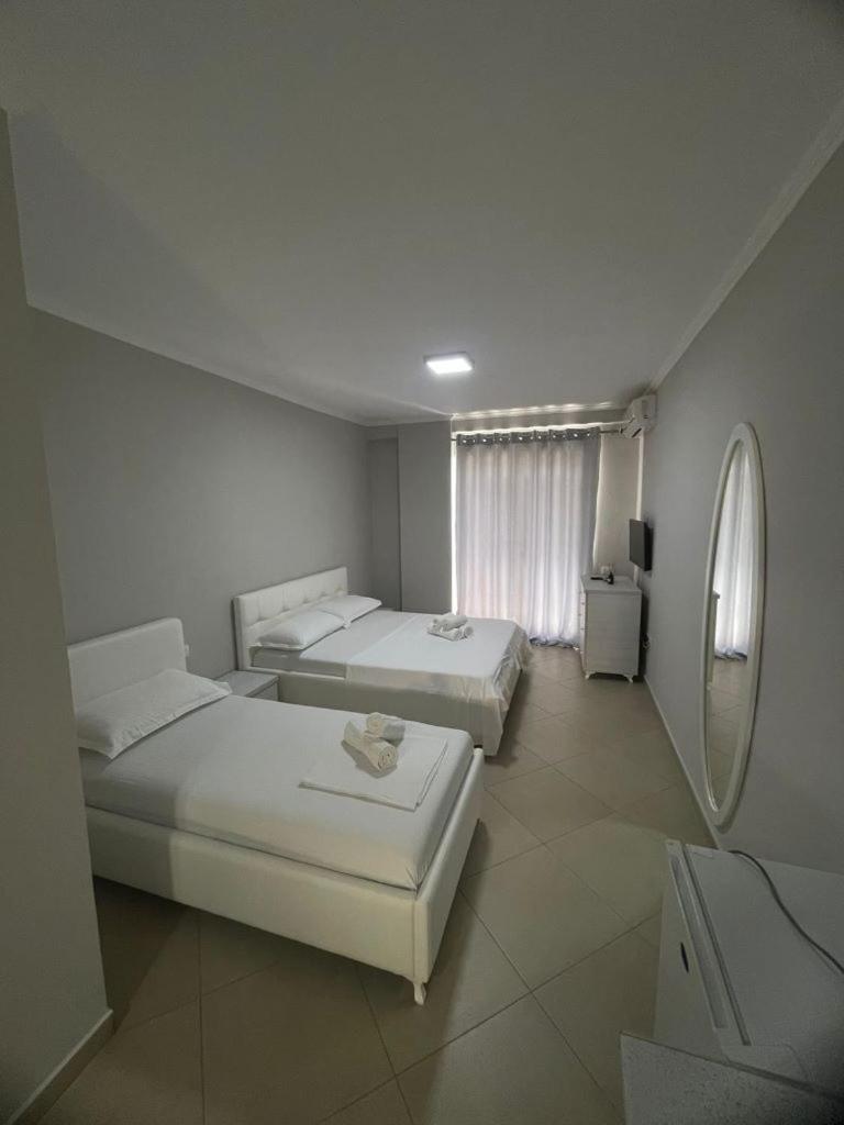 Hotel Adria Shëngjin Eksteriør bilde